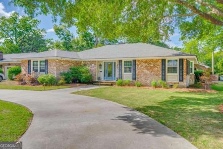 1207 Bacon Park Drive, Savannah GA 31406
