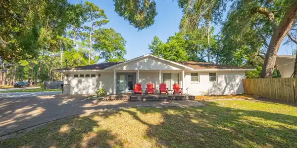 900 Mallery Street, St. Simons GA 31522