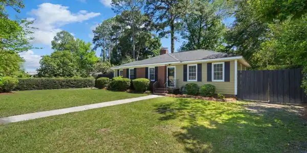1217 E De Renne Avenue, Savannah GA 31406
