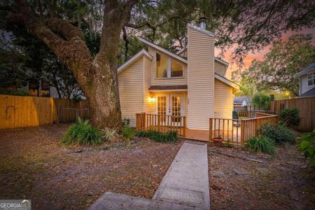 239 Broadway Street, St. Simons GA 31522