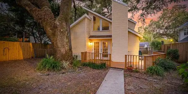 239 Broadway Street, St. Simons GA 31522