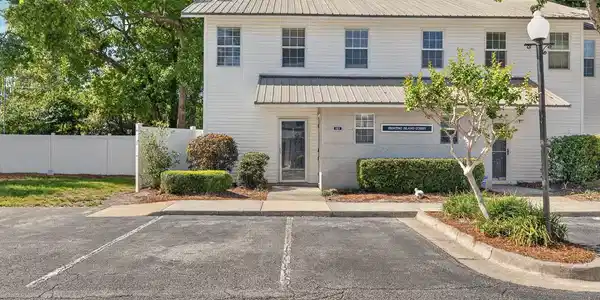 121 S Island Square Drive, St. Simons GA 31522