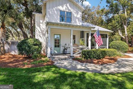 1925 Frederica Road, St. Simons GA 31522