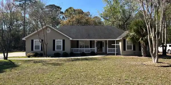 1626 Meadow Lane SE, Darien GA 31305