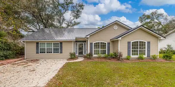 210 Glen Meadows Circle, Brunswick GA 31523