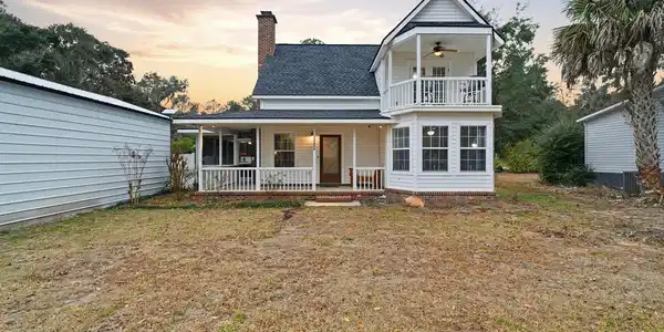770 Hickory Bluff Drive, Waverly GA 31565
