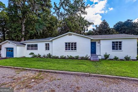 1928 Skidaway Road, Savannah GA 31404