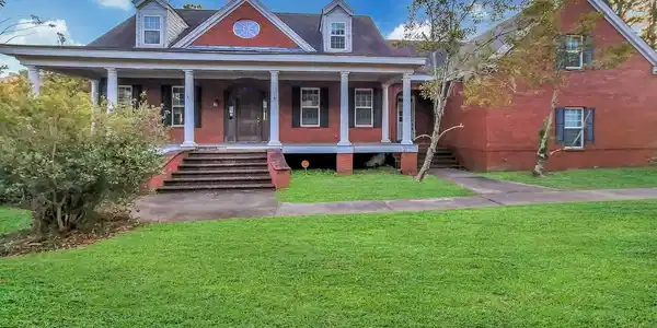 221 Lyman Hall, Savannah GA 31410