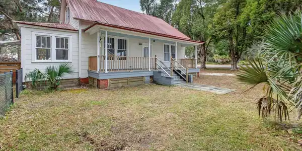 1401 Wayne, Darien GA 31305