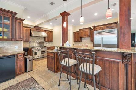 521 Clement Circle