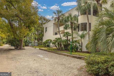 548 Oglethorpe Avenue # 11, St. Simons GA 31522