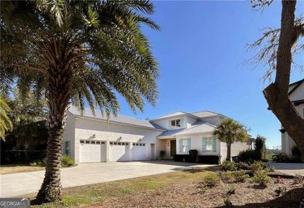 305 Yacht Club Lane, St. Simons GA 31522