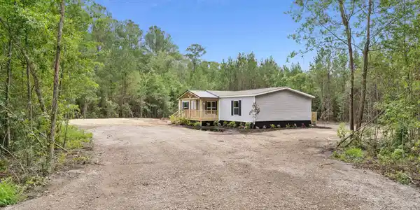 9 N Riverhill Trail, Brunswick GA 31525