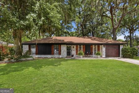 607 Leaning Oaks Drive, Savannah GA 31410