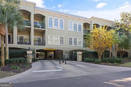 150 Salt Air Drive # 201, St. Simons GA 31522