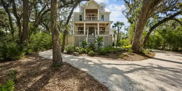 101 Spanish Moss Court, St. Marys GA 31558