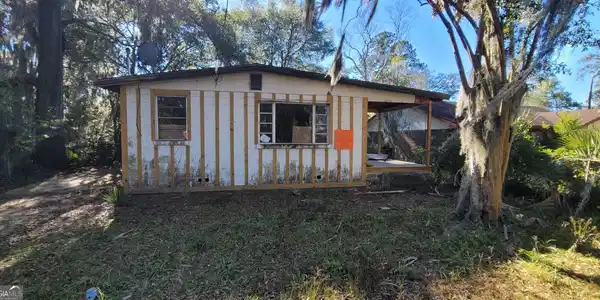 2109 Hanson Street, Savannah GA 31404