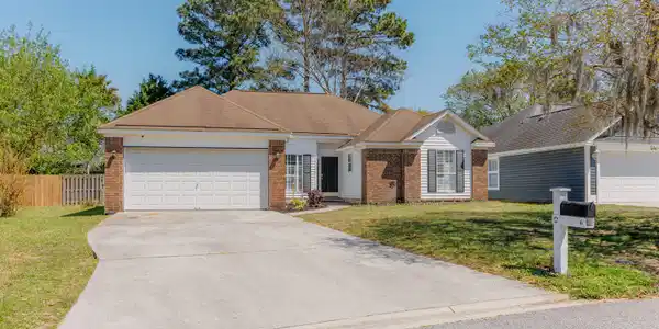 6 Highpoint Court, Savannah GA 31410