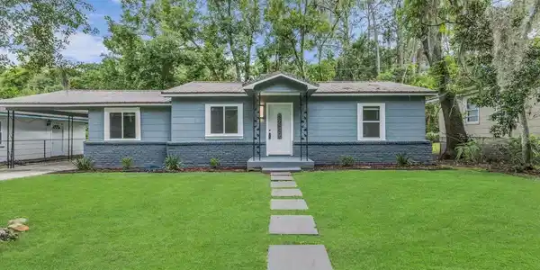 2217 Vicksburg Drive, Savannah GA 31404