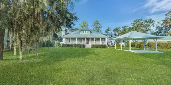 1261 Otter Slide Loop NE, Townsend GA 31331