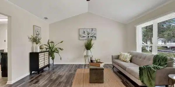 325 Forrest Avenue, Savannah GA 31404