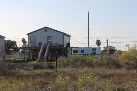 7115 W Hunter Drive