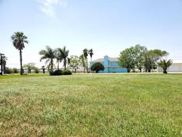925 W Bayshore Drive