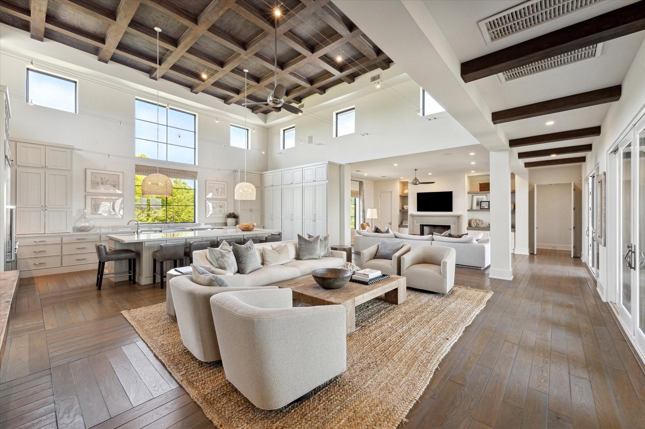 Image 4: The allure of the outside is matched by magazine-w