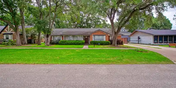 2010 Oceanview Drive