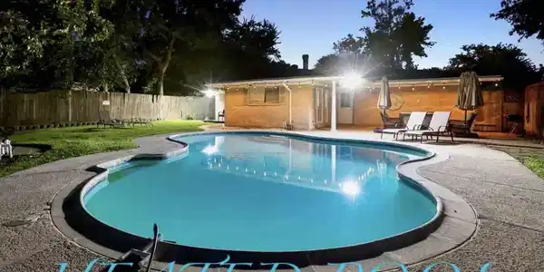 Image 2: Heated pool