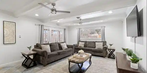 Image 4: Family Room