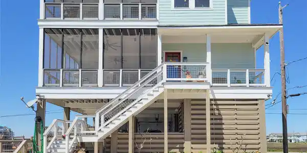 1001 Bamar Lane