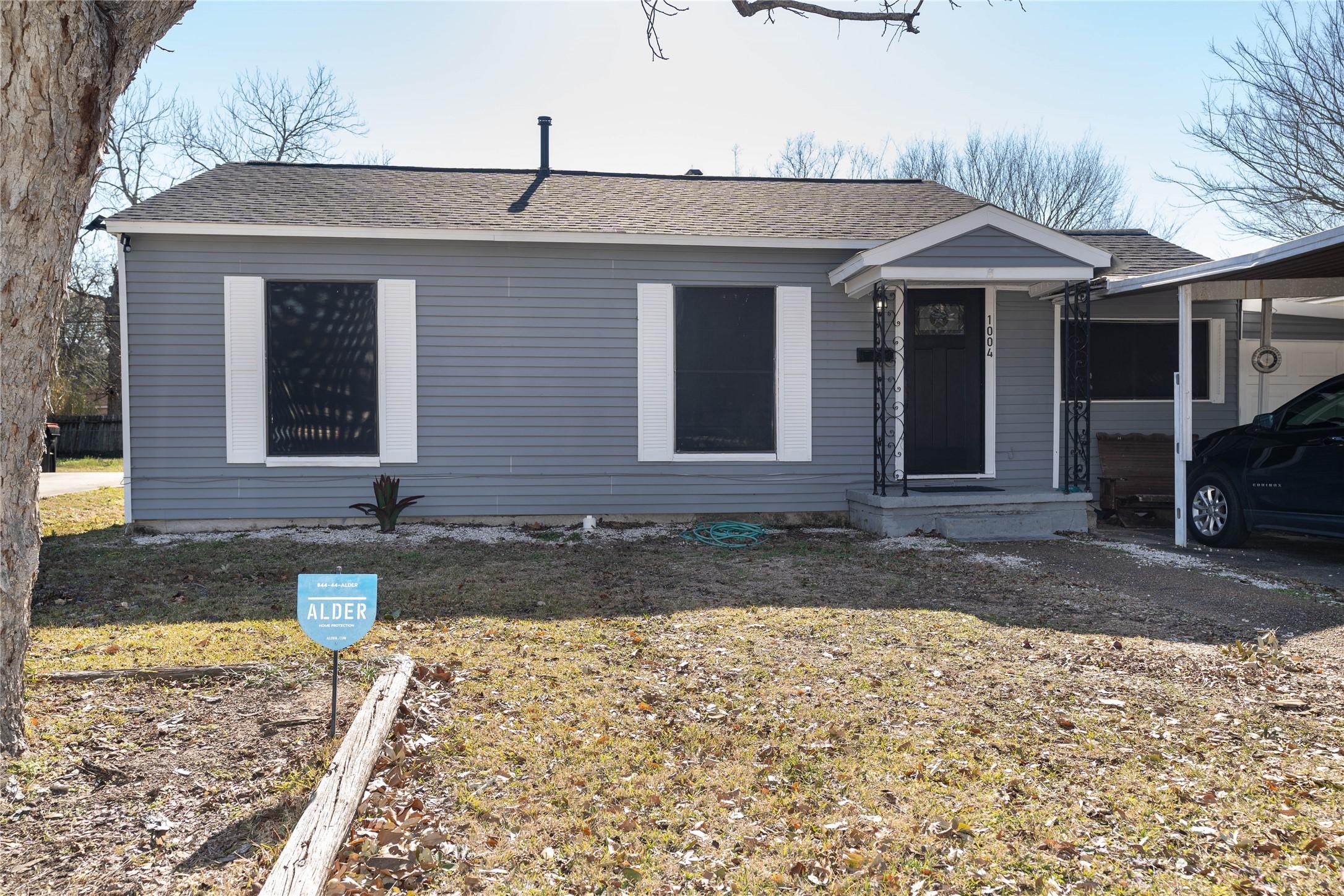 Image 1: Welcome to 1004 Parkway Dr