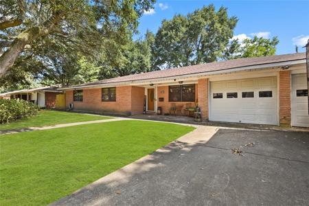 803 Rosewood Drive