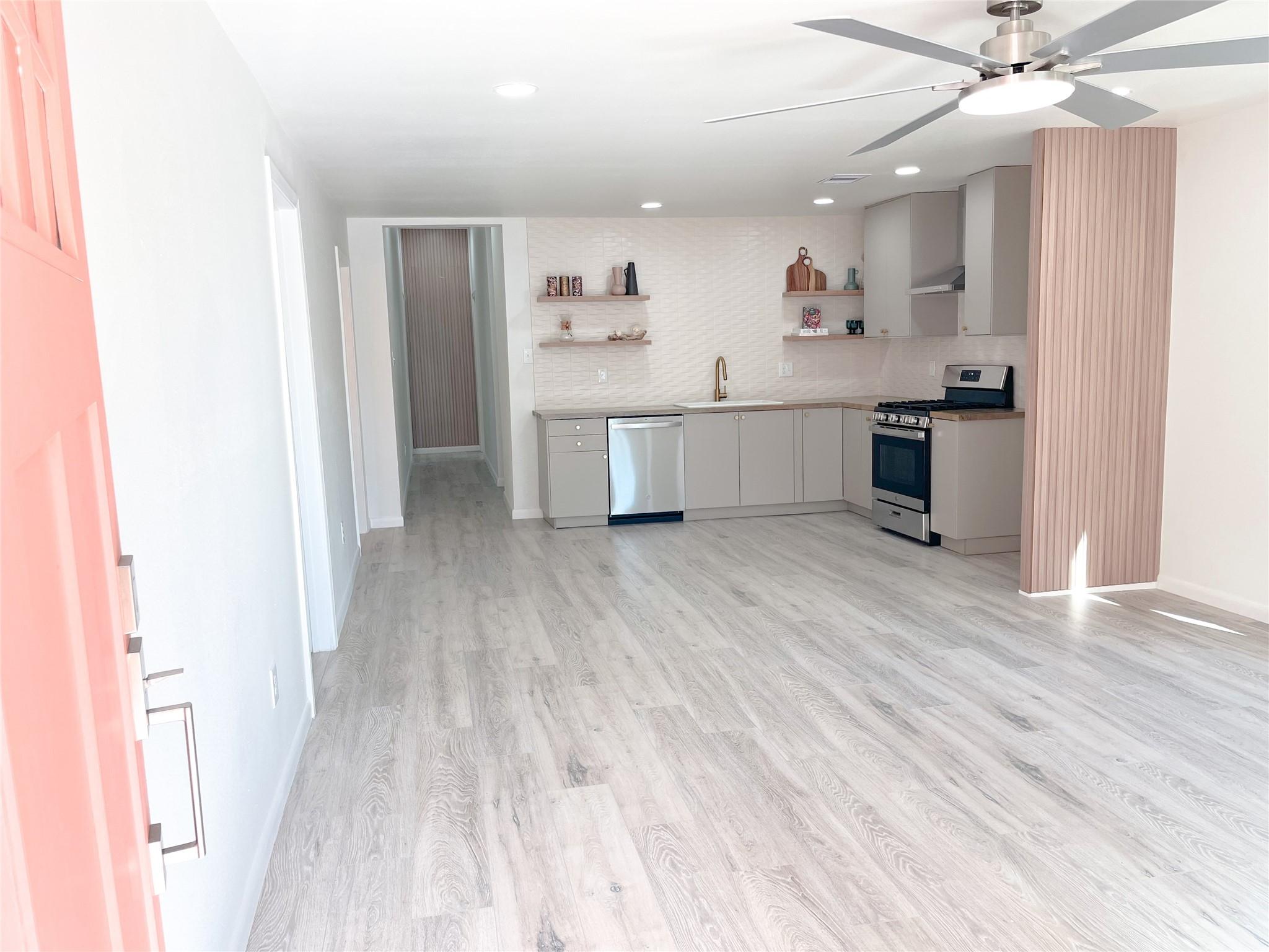 Image 3: Open and expansive - this type of room can provide