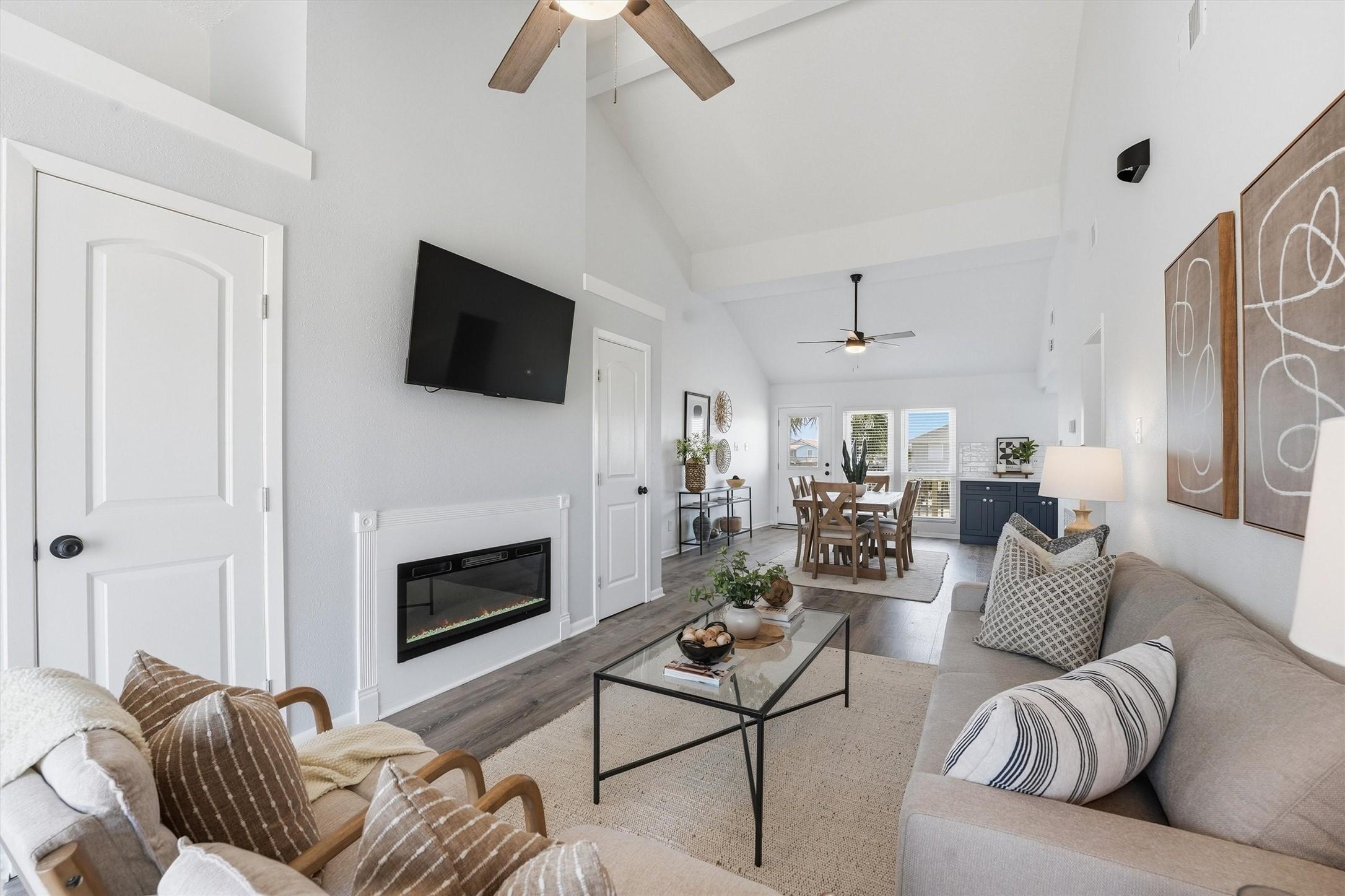 Image 4: High ceilings and soft neutral tones give the livi