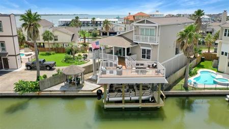 1022 Skimmer Lane