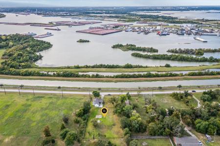 254 Independence Parkway N