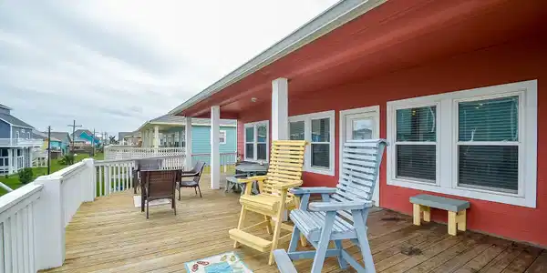 3346 Pirates Cove
