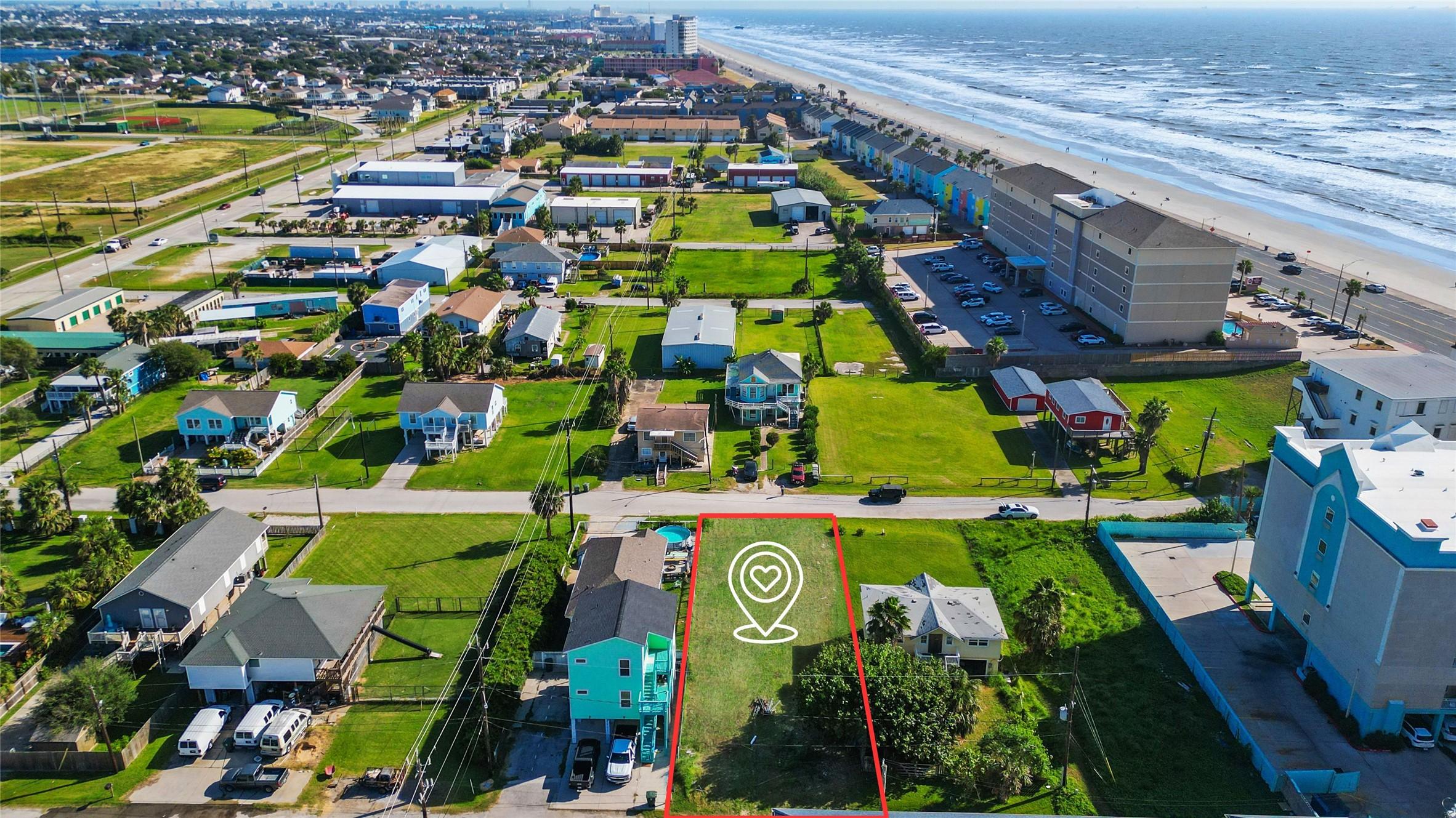 Image 4: Walking distance to the beach access.