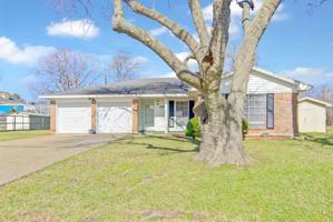 522 Bay Colony Drive