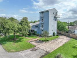 3921 Sunrise Drive