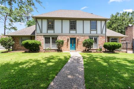4215 Crownwood Drive