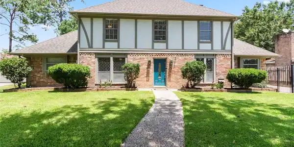 4215 Crownwood Drive
