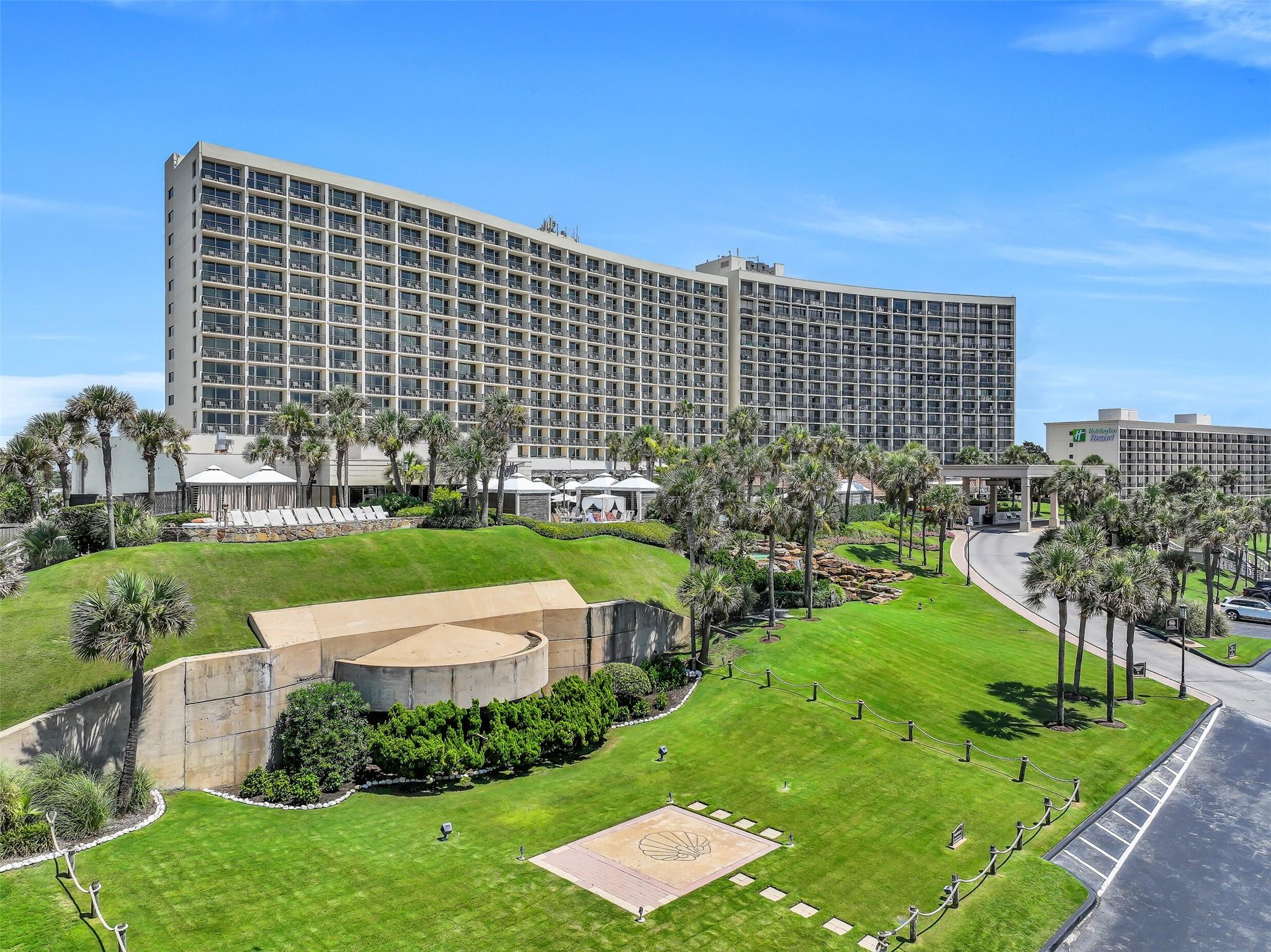 Image 1: World-class San Luis Condominiums