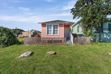 2818 Avenue M 1/2
