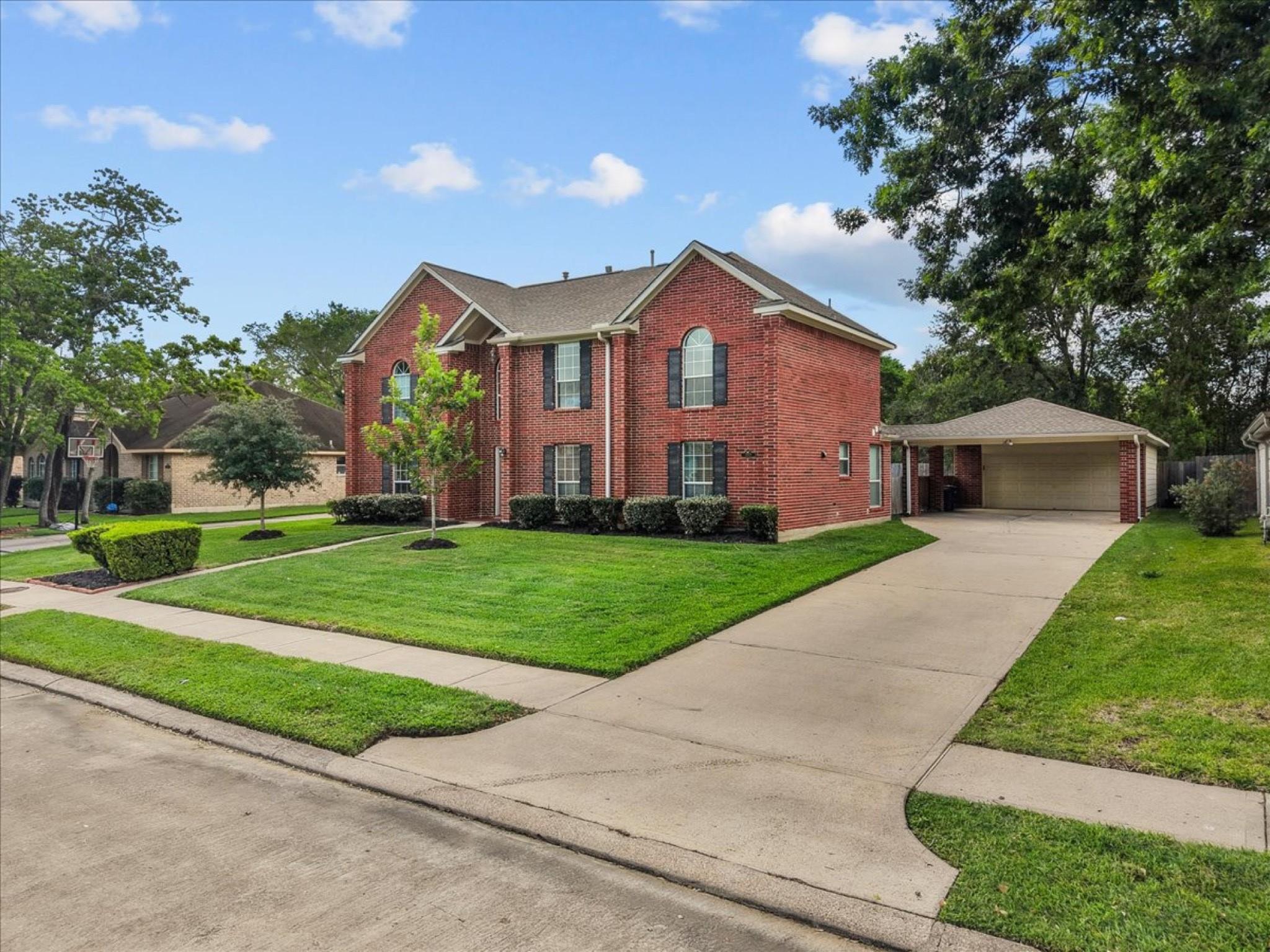 Image 2: Stunning Cervelle built home located just minutes