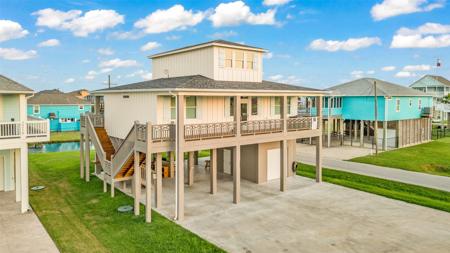 2200 Crab Street
