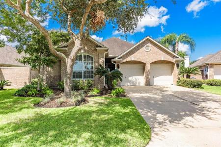 2312 Fairway Pointe Drive
