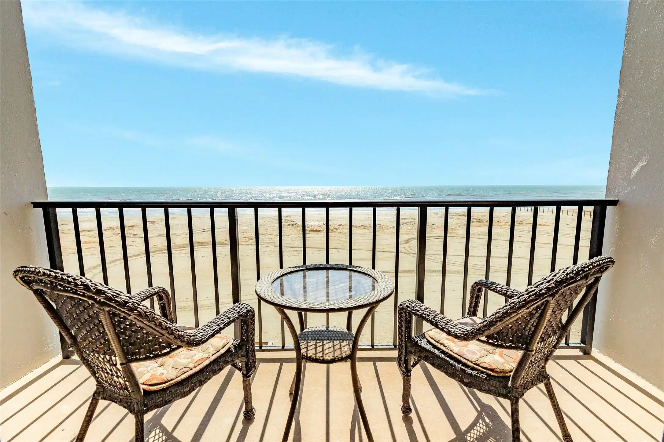 Image 1: Enjoy the luxury of sitting on one of two balconie